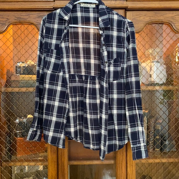Plaid shirt with ruffle back - Picture 1 of 1